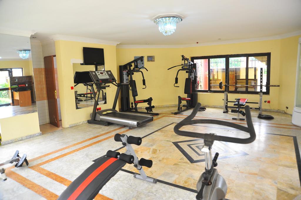 Peemos Hotel Warri Exterior foto